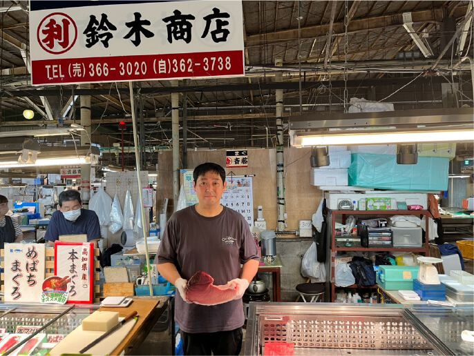 贅沢の極み！【和のフルコース＋塩釜丸利鈴木商店の生マグロ食べ比べ】プラン