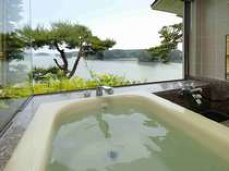 松島を望む展望風呂付客室・『松風（まつかぜ）』  【夕食事部屋出し・松島膳＋貸切風呂事前予約可】