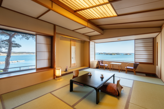 松島四大観「麗観（富山）」を望むコーナー和室オーシャンビュー12帖【禁煙】