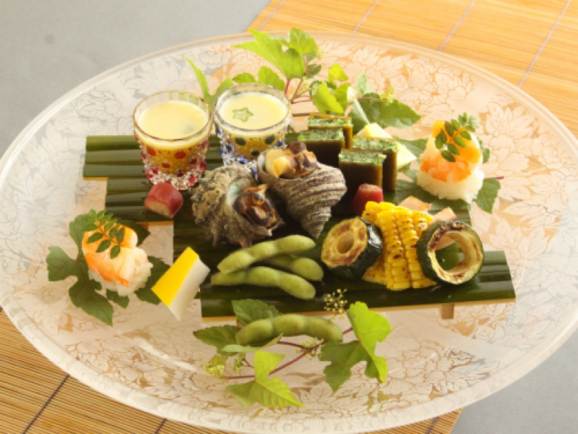 【夏の先八寸】~旬の味覚を散りばめて~(イメージ) 【夏の先八寸】~旬の味覚を散りばめて~(イメージ)