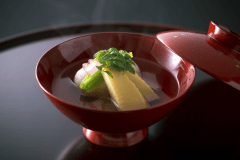 素材のおいしさを引き出す出汁のこだわりを、味わっていただけます