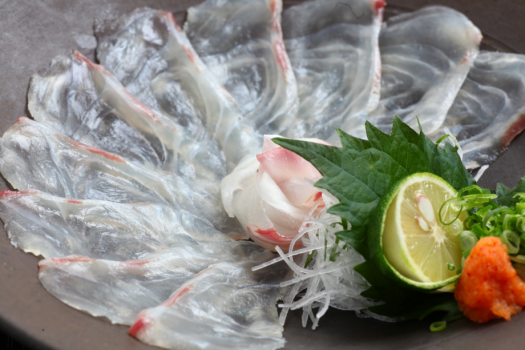 絶品!当館名物「鯛の薄造り」 絶品!当館名物「鯛の薄造り」