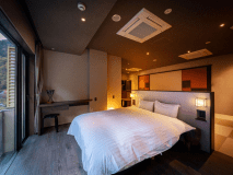 【展望風呂付ファミリースイート】洋間+和室+ツイン