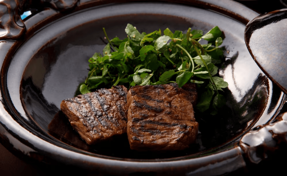 夕食は幻の尾崎牛プラン～月数十頭しか出荷されない希少な和牛をご堪能～インターネット予約特典：ワンドリンクサービス＋売店【由布院市】よりお土産～ 《全客室禁煙》