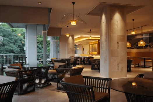 2025年6月リニューアルオープンのラウンジ♪