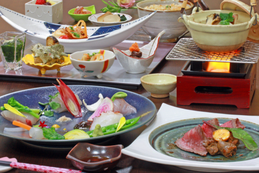 四季折々の味覚を和食コースで堪能♪