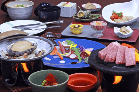 アワビ陶板蒸し＆秋田錦牛ステーキ付、季節の和食コース