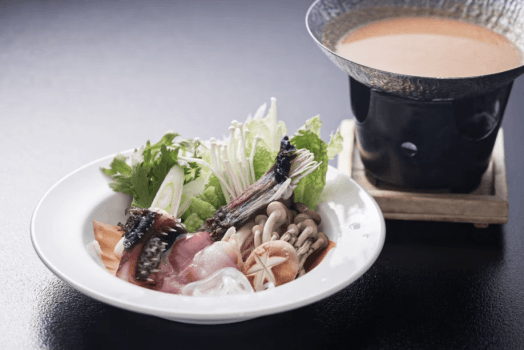 常磐ものアンコウのあんこう鍋。冬の特別な味をお楽しみください 常磐ものアンコウのあんこう鍋。冬の特別な味をお楽しみください