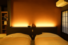 ■和洋室■16畳の広々和室にツインベッドを備えた一番広いお部屋