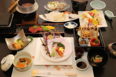 【基本プラン/風の棟】当館の料理長が腕を振るった万葉会席 【基本プラン/風の棟】当館の料理長が腕を振るった万葉会席