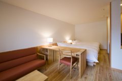 203号室 落ち着いた雰囲気のホテル中庭に面したスーペリアツインルーム 203号室 落ち着いた雰囲気のホテル中庭に面したスーペリアツインルーム