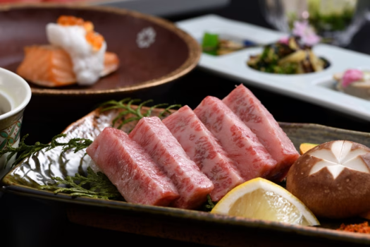 14日前までのご予約で、1部屋につき1品の奈義和牛ステーキ特典付! 14日前までのご予約で、1部屋につき1品の奈義和牛ステーキ特典付!