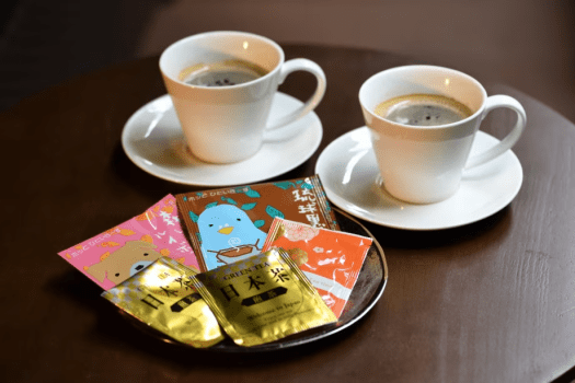セミスイート・観月亭では、コーヒー・紅茶をお部屋にご用意しております。