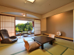 【Non-refundable】[Stay plan with dinner and breakfast]  ～地と海のめぐみ会席～　Special 1000 yen off per person.
