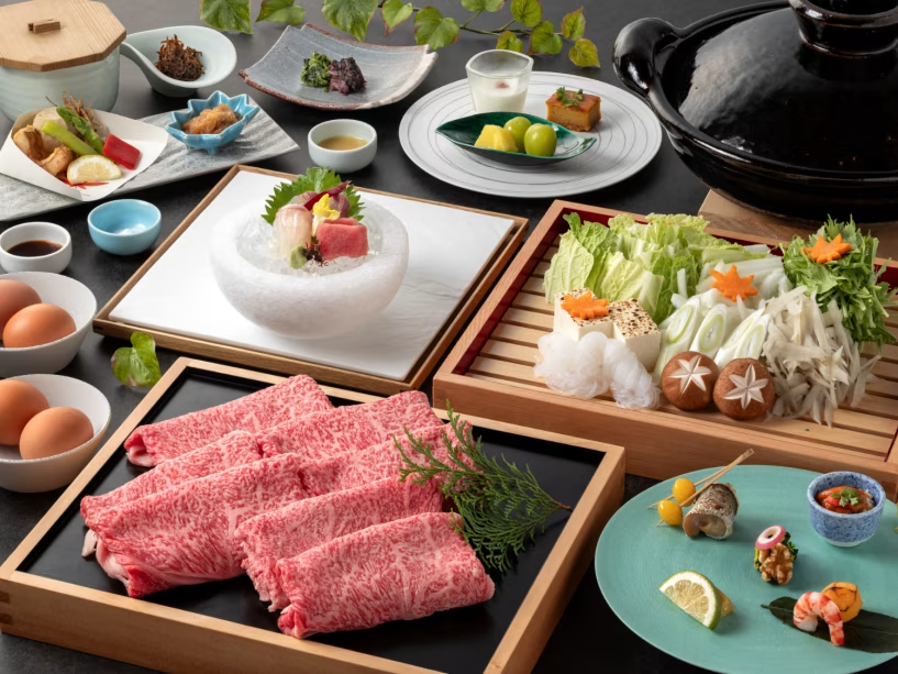 【上すき焼き～ブランド佐賀牛1人150ｇ～】料理長特製“割り下”で季節のお料理を半個室のお食事処にて※写真のお肉は２名様分です