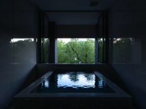 全客室に半露天風呂又は贅沢半露天風呂を設えた宿。よりプライベートなご宿泊を。 全客室に半露天風呂又は贅沢半露天風呂を設えた宿。よりプライベートなご宿泊を。