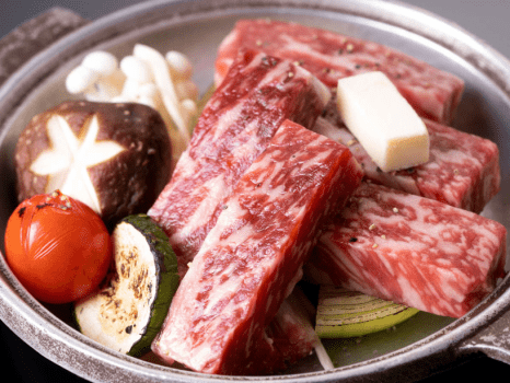 メインの焼物チョイスのステーキ