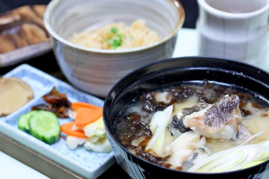 名物石焼・鯛めし・秋田のがっこ