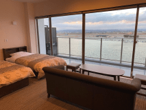 広浦湾側の景色をご覧いただけます。