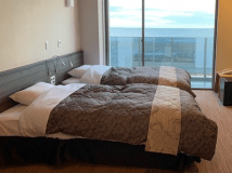 バリアフリールームはツインベッドの客室です。