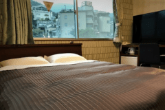 シモンズダブルベットルーム