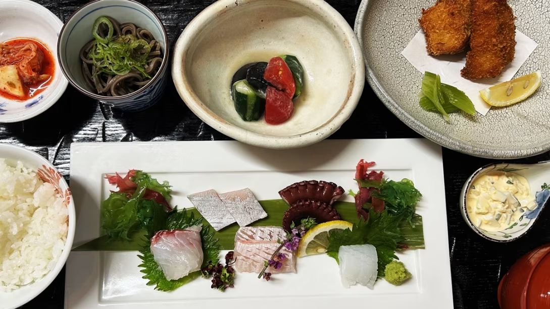 夏限定【お魚定食プラン】地魚のお造りメインのシンプル定食プラン｜天草観光の旅先の温泉旅館としてご利用ください！