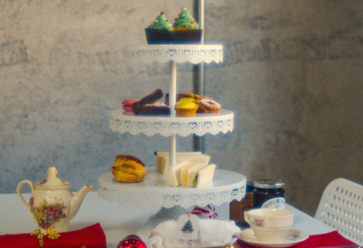 英国焼き菓子、クッキー、スコーン、サンドイッチ、セイボリーなど寿恵子さんのお手製スイーツがいろいろ