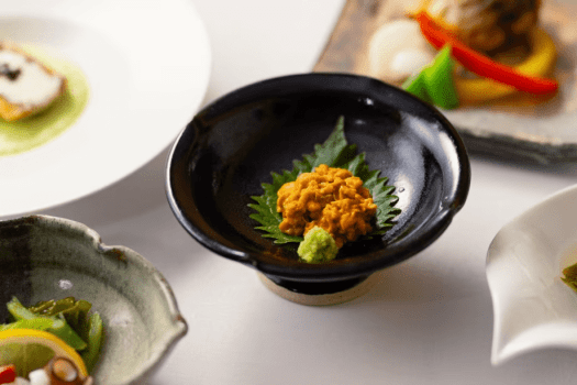 ウニ付き懐石料理プランの一例