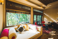 プレミアムＣ－４のリビングルーム