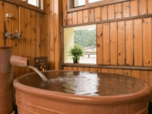 陶器風呂～茜の間～