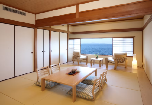 静寂の和室◆潮の囁きと共に過ごす穏やかな時間