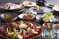 料理長自慢!【鯛飯・鯛の箱寿司から】選べる料理長特選会席【部屋食】