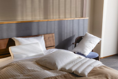 【モダン和洋室：客室特典】常設の他に、選べる3種の枕をご用意。それぞれの心地よい眠りをご提供。