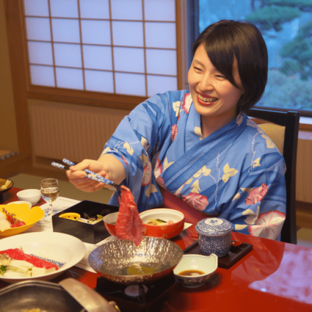 【夕食風景】自慢の地元ブランド和牛をはじめ旬の味覚を楽しむ♪♪
