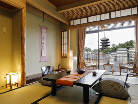 【和室 8帖／興福寺側】～ふたりで愉しむ古都の佳景～