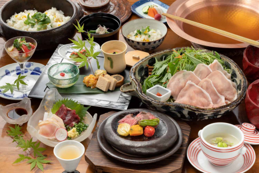 ＜公式サイト最安値＞【人気スタンダード】料理長おすすめ季節の創作懐石コース♪【11時ＯＵＴ】