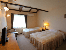 セミダブルツイン+エキストラベッド