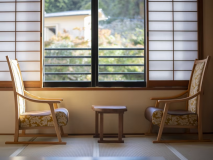 <ベッド付和室12帖~禁煙~>【白木館1階~shiraki~】 <ベッド付和室12帖~禁煙~>【白木館1階~shiraki~】