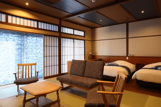 【102 瑠璃】モダン和洋室