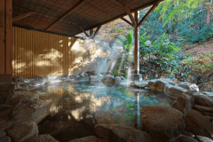 「千寿の湯」男湯（露天風呂）