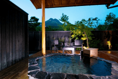 ■思 -omo-■ 湯布院の風を感じながら愉しむ、全室離れの露天風呂