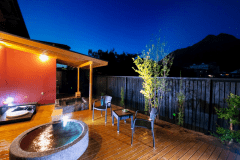 ■榛-hashiba-■ 由布岳を望む離れ特別室。内湯・露天風呂が２ヶ所。快適さと和の心地よさを併せ持つ。