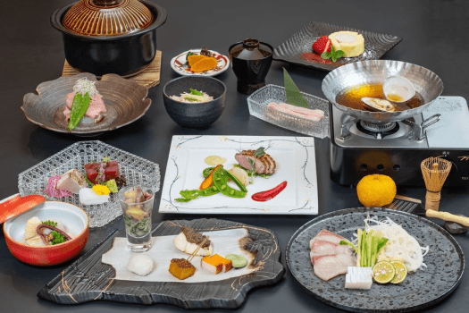 【伊勢海老鬼殻焼】1匹丸ごと堪能！「伊勢海老鬼殻焼プラン」（1泊2食付）