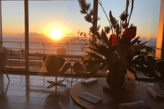 【初日の出】エントランスフロアから見える美しい初日の出