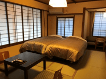 【快眠ベッド和室】10畳和室　バス・トイレ付　WIFI完備