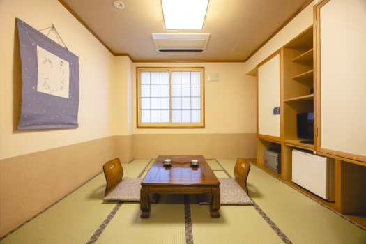 【コンパクト和室】狭めだからこそ落ち着く、一人でも二人でも気軽に過ごせるお部屋。