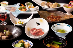 【スタンダード：華膳】食材そのものの個性を活かした創作料理をご提供します。