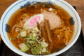 【日清亭】青竹手打ち麺の中華そば。もちもち食感と澄んだ醤油スープが絶品