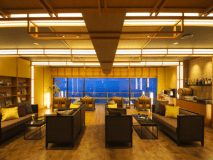 ★Premiumラウンジ★アルコールはもちろん♪軽食やジュースもお楽しみ頂けます