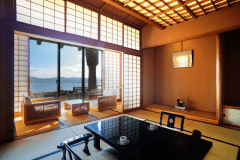 ■壷中庵-KOCHUAN-■さざ波の音に心癒される和室。畳の香りに包まれてごゆるりとお過ごしください